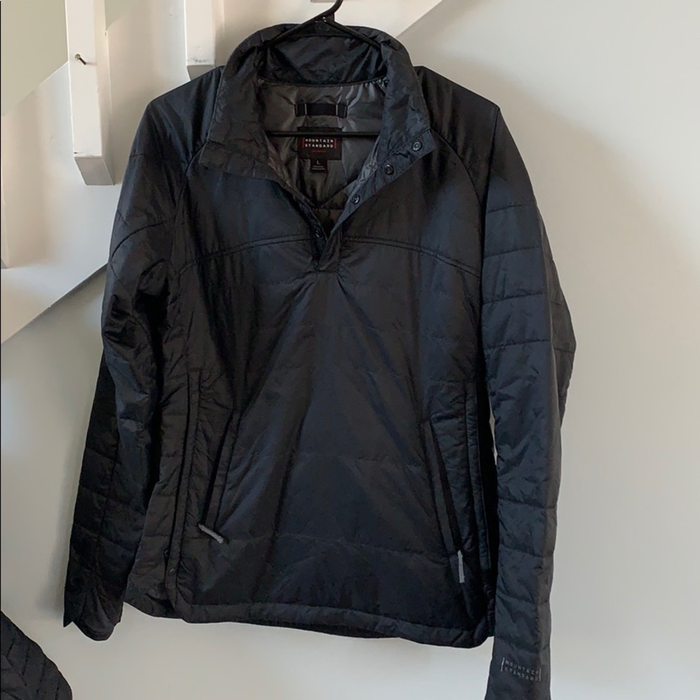 Mountain Standard puffer pullover